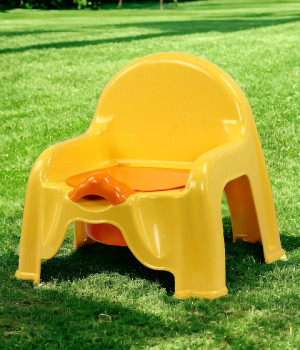 Горшок-стульчик (светло-желтый) - М1328